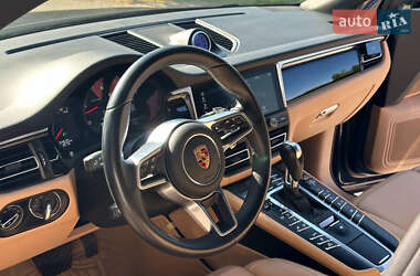 Внедорожник / Кроссовер Porsche Macan 2021 в 