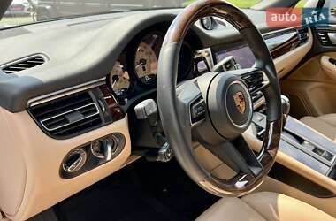 Внедорожник / Кроссовер Porsche Macan 2022 в 