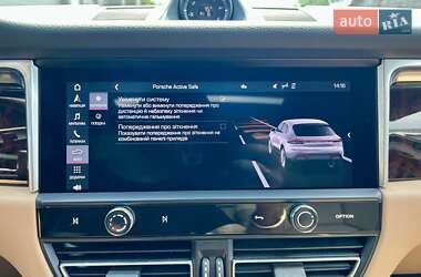Внедорожник / Кроссовер Porsche Macan 2022 в 