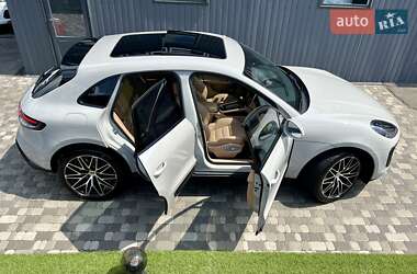 Внедорожник / Кроссовер Porsche Macan 2022 в 