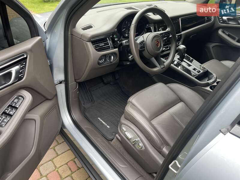 Позашляховик / Кросовер Porsche Macan 2023 в Києві