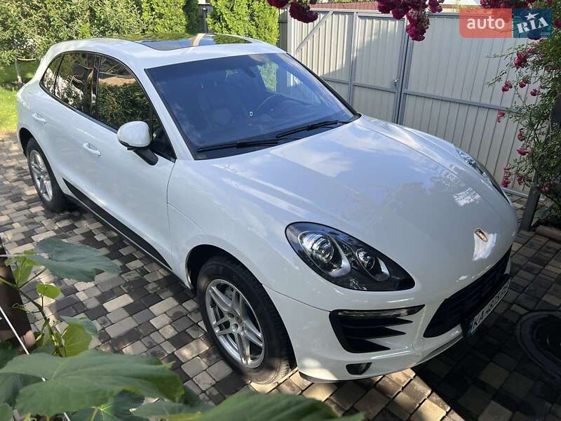 Porsche Macan 2014