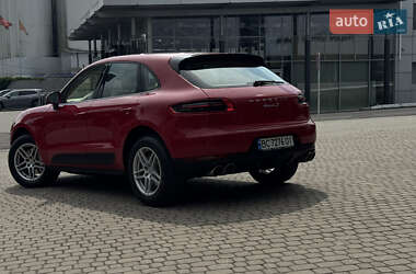Внедорожник / Кроссовер Porsche Macan 2017 в 