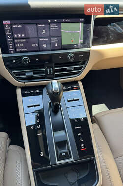 Внедорожник / Кроссовер Porsche Macan 2023 в 
