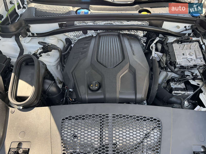 Внедорожник / Кроссовер Porsche Macan 2023 в Чорткове