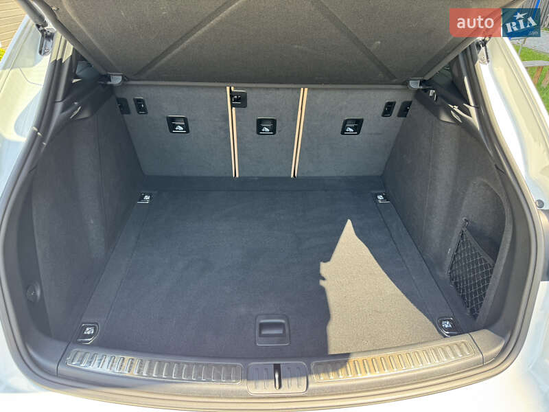 Внедорожник / Кроссовер Porsche Macan 2023 в Чорткове