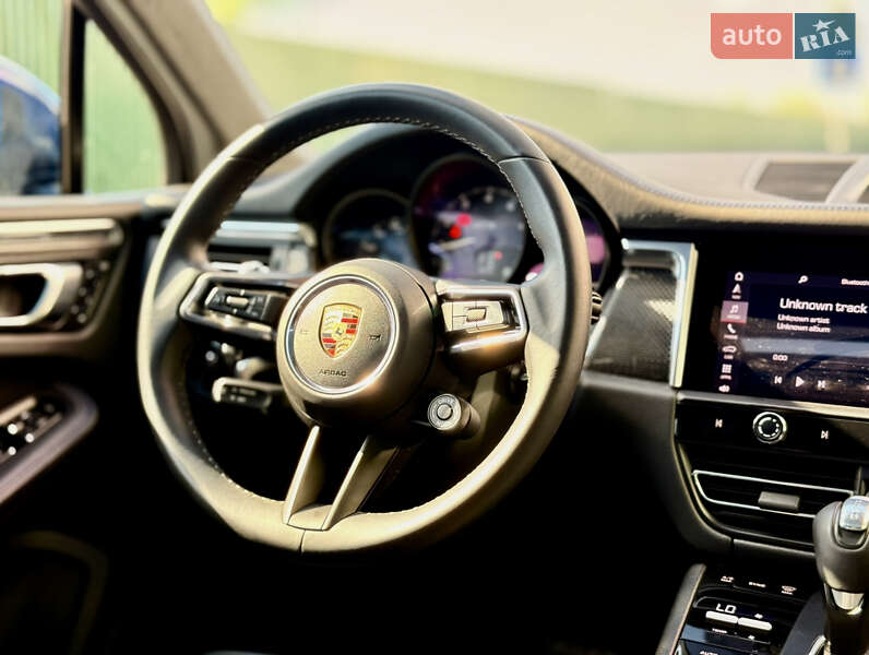Внедорожник / Кроссовер Porsche Macan 2023 в Киеве