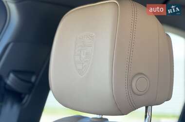 Внедорожник / Кроссовер Porsche Macan 2024 в 