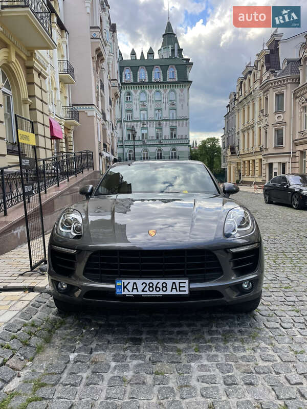 Позашляховик / Кросовер Porsche Macan 2018 в Києві