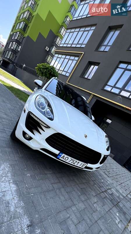 Porsche Macan 2014