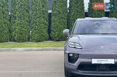 Внедорожник / Кроссовер Porsche Macan 2024 в 
