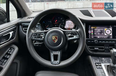 Внедорожник / Кроссовер Porsche Macan 2021 в 