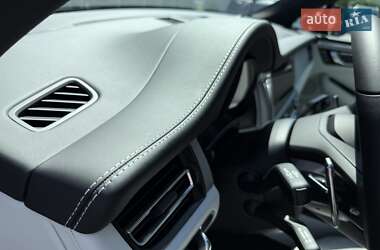 Внедорожник / Кроссовер Porsche Macan 2024 в 