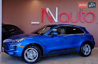 Внедорожник / Кроссовер Porsche Macan 2016 в 