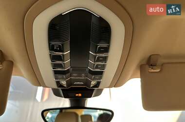 Внедорожник / Кроссовер Porsche Macan 2015 в 