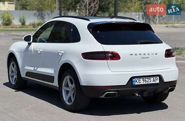 Внедорожник / Кроссовер Porsche Macan 2018 в 