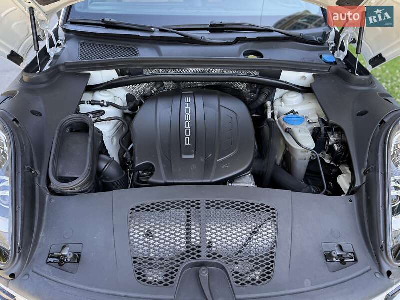 Внедорожник / Кроссовер Porsche Macan 2018 в Днепре фото 48 Внедорожник / Кроссовер Porsche Macan 2018 в Днепре