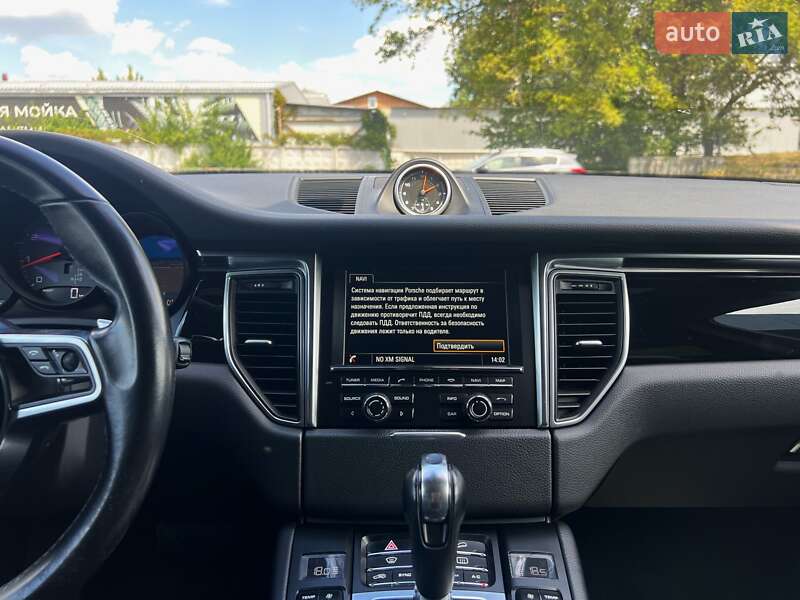 Внедорожник / Кроссовер Porsche Macan 2015 в Киеве