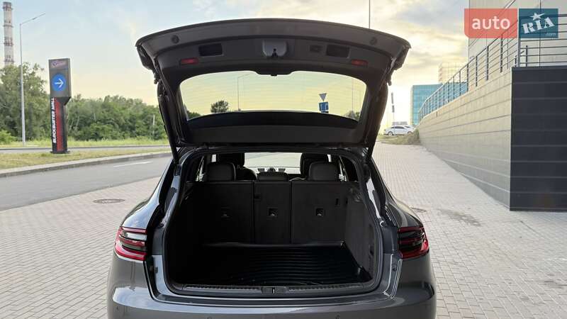 Внедорожник / Кроссовер Porsche Macan 2017 в Киеве фото 17 Внедорожник / Кроссовер Porsche Macan 2017 в Киеве