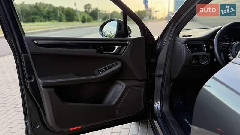 Внедорожник / Кроссовер Porsche Macan 2017 в Киеве фото 21 Внедорожник / Кроссовер Porsche Macan 2017 в Киеве