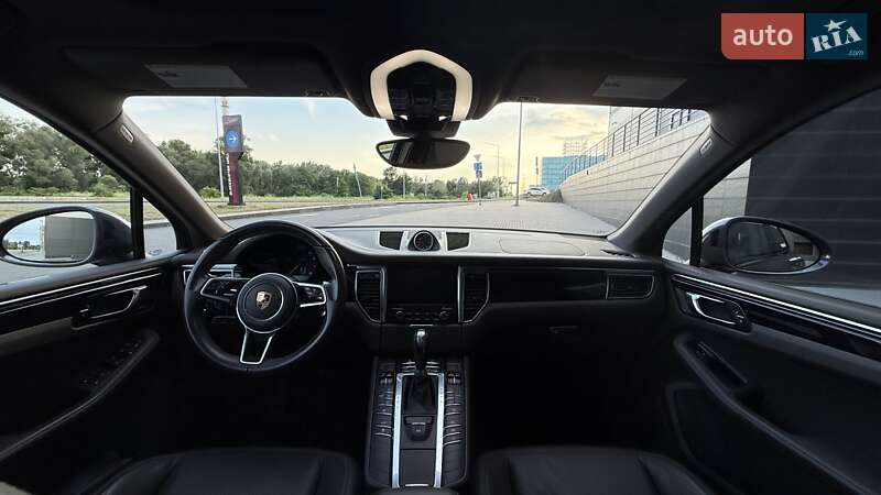 Внедорожник / Кроссовер Porsche Macan 2017 в Киеве фото 23 Внедорожник / Кроссовер Porsche Macan 2017 в Киеве