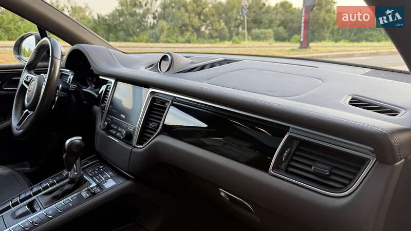 Внедорожник / Кроссовер Porsche Macan 2017 в Киеве фото 27 Внедорожник / Кроссовер Porsche Macan 2017 в Киеве