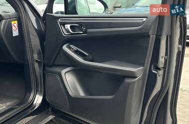 Внедорожник / Кроссовер Porsche Macan 2020 в 