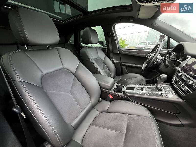 Позашляховик / Кросовер Porsche Macan 2020 в Львові