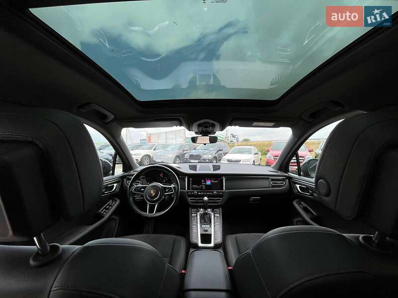 Позашляховик / Кросовер Porsche Macan 2020 в Львові