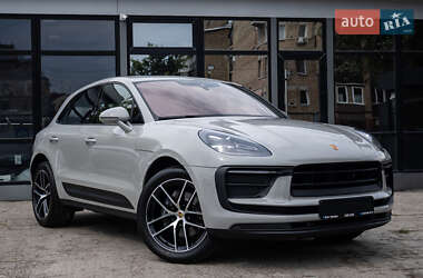 Внедорожник / Кроссовер Porsche Macan 2022 в 