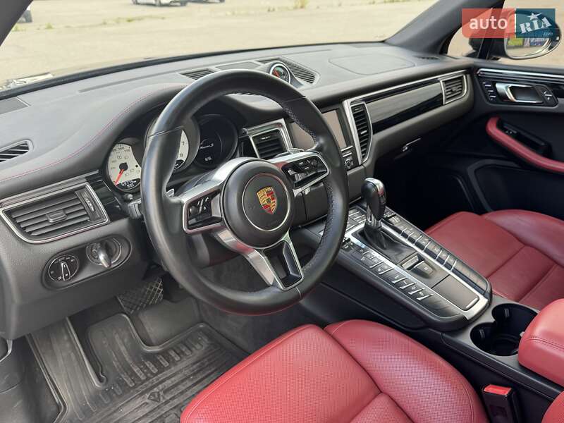 Внедорожник / Кроссовер Porsche Macan 2015 в Киеве