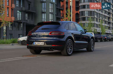 Внедорожник / Кроссовер Porsche Macan 2018 в 