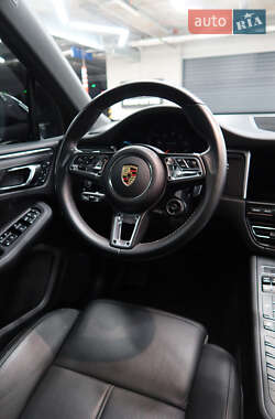 Внедорожник / Кроссовер Porsche Macan 2021 в 