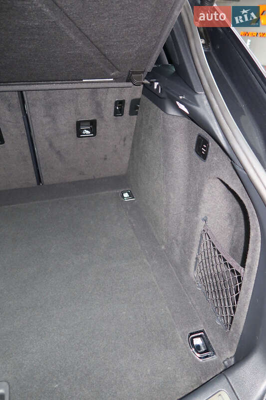 Внедорожник / Кроссовер Porsche Macan 2021 в Киеве