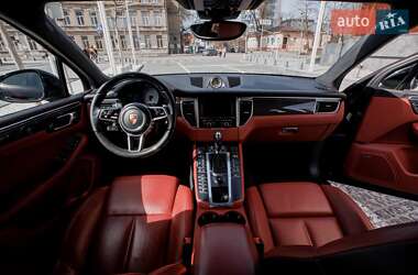 Позашляховик / Кросовер Porsche Macan 2014 в Дніпрі
