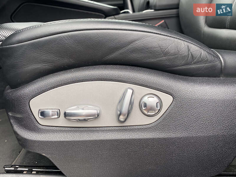 Внедорожник / Кроссовер Porsche Macan 2019 в Киеве