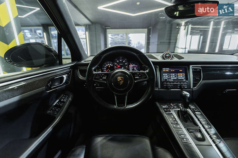 Внедорожник / Кроссовер Porsche Macan 2014 в Львове