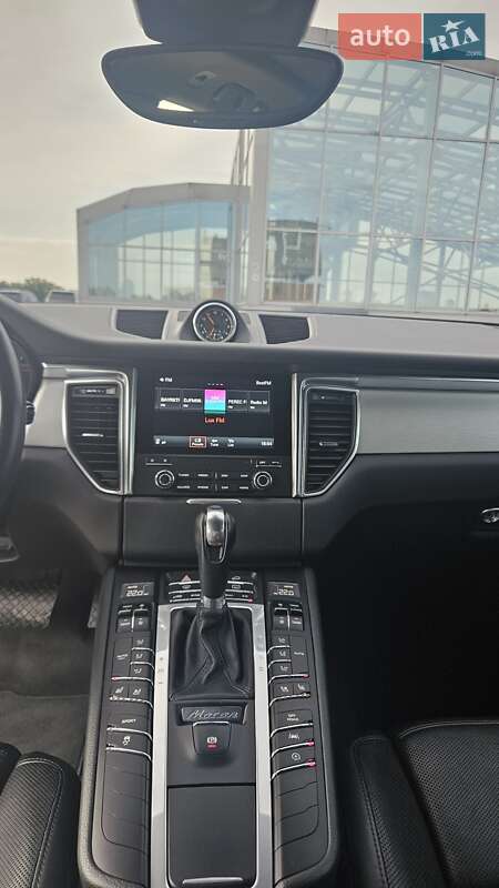 Внедорожник / Кроссовер Porsche Macan 2018 в Киеве