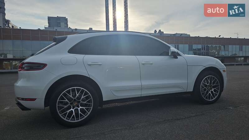 Внедорожник / Кроссовер Porsche Macan 2018 в Киеве