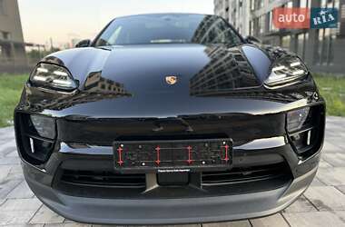 Внедорожник / Кроссовер Porsche Macan 2024 в 
