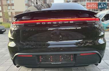 Внедорожник / Кроссовер Porsche Macan 2024 в 