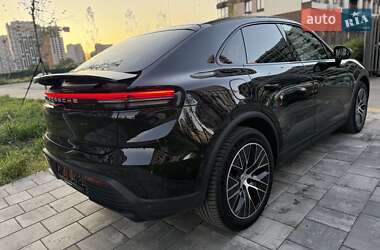 Внедорожник / Кроссовер Porsche Macan 2024 в 