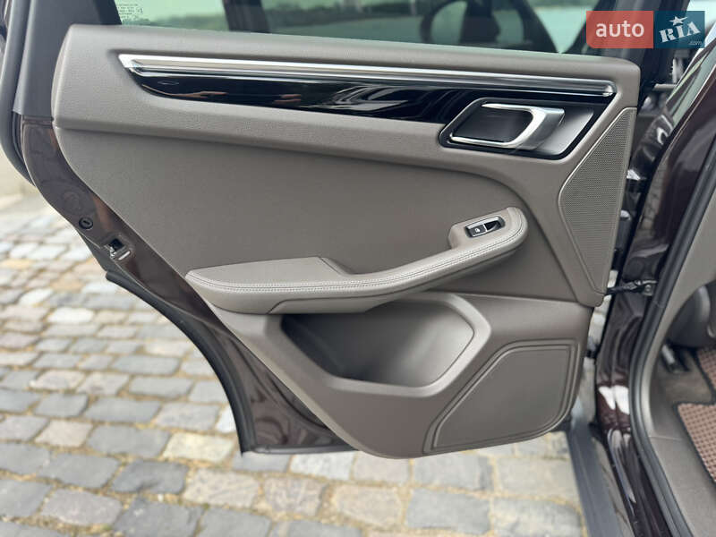 Внедорожник / Кроссовер Porsche Macan 2020 в Киеве фото 55 Внедорожник / Кроссовер Porsche Macan 2020 в Киеве