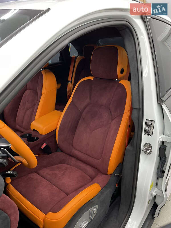 Внедорожник / Кроссовер Porsche Macan 2018 в Киеве фото 11 Внедорожник / Кроссовер Porsche Macan 2018 в Киеве