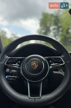 Позашляховик / Кросовер Porsche Macan 2015 в 