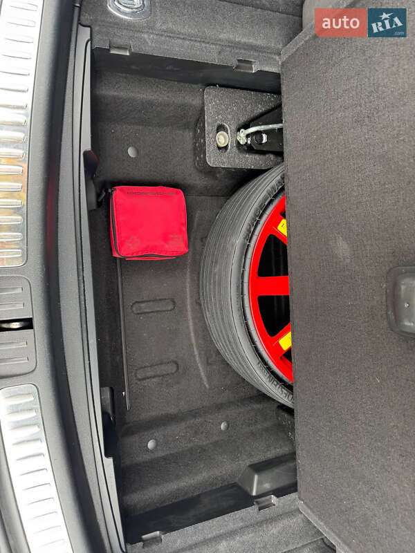 Внедорожник / Кроссовер Porsche Macan 2018 в Киеве