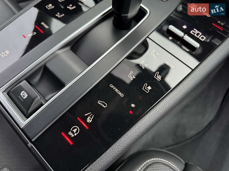 Позашляховик / Кросовер Porsche Macan 2023 в Вінниці