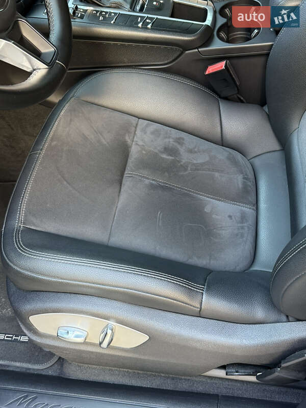 Позашляховик / Кросовер Porsche Macan 2020 в Дніпрі