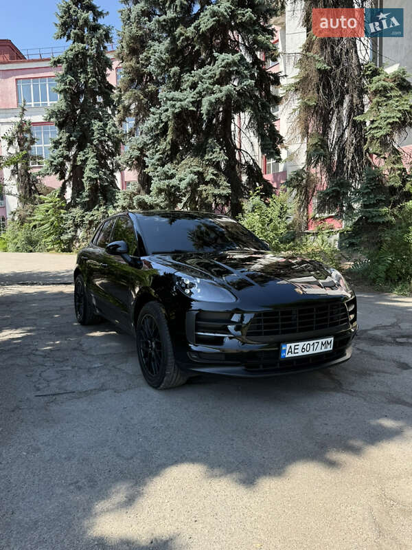 Позашляховик / Кросовер Porsche Macan 2020 в Дніпрі