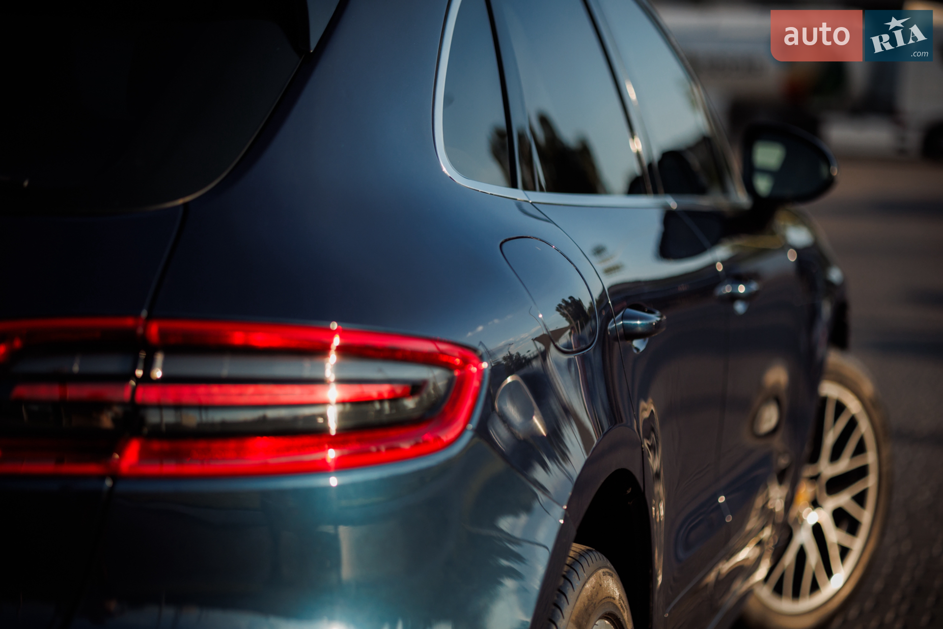 2015 Porsche Macan - мініатюра 2